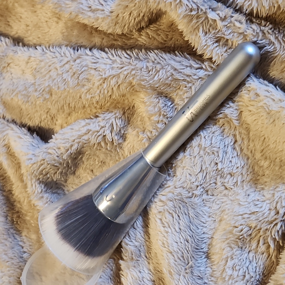 IT Cosmetics mega order brush